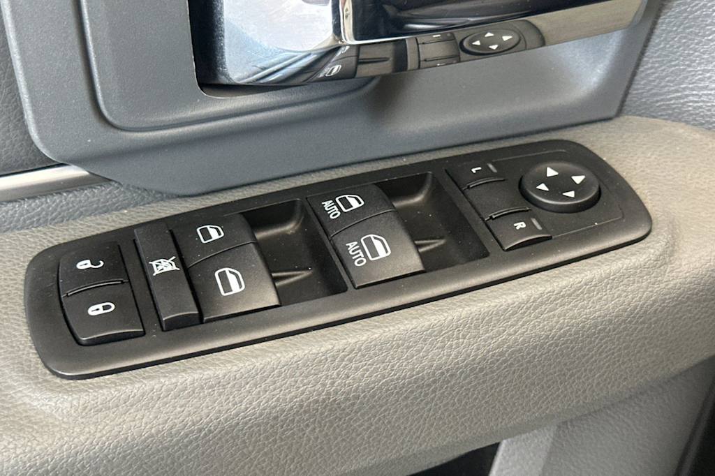 Thumbnail: 2019 RAM 1500 - 20