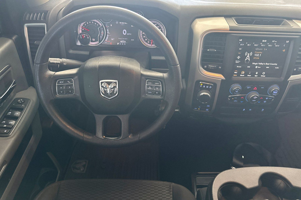 Thumbnail: 2019 RAM 1500 - 11