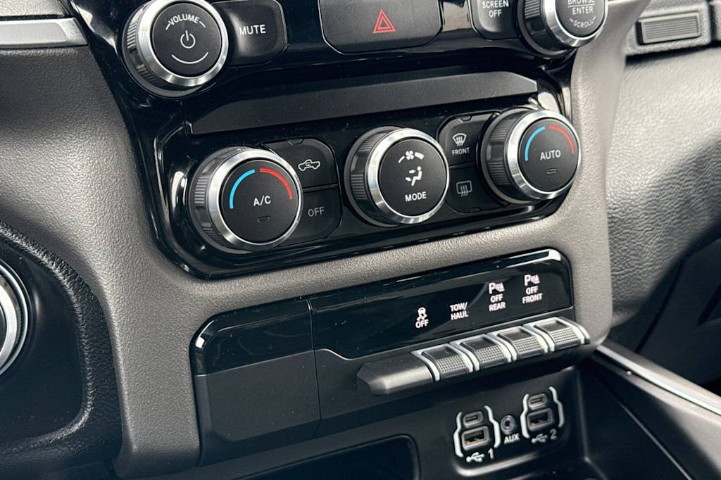 Thumbnail: 2022 RAM 1500 - 25