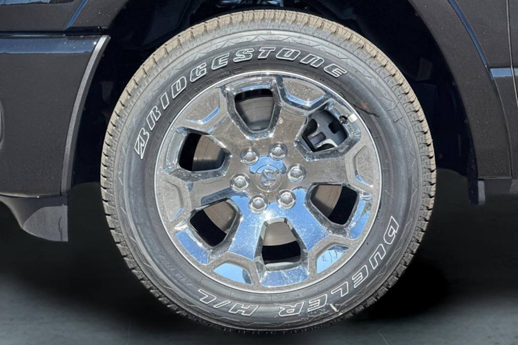 Thumbnail: 2026 RAM 1500 - 7