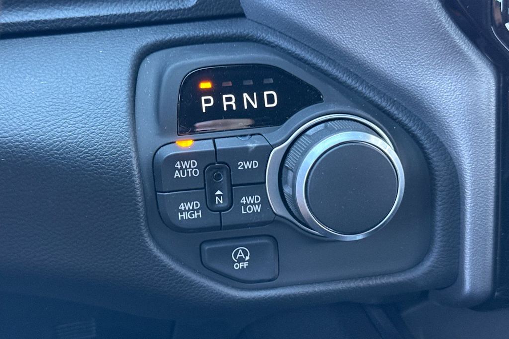 Thumbnail: 2026 RAM 1500 - 26