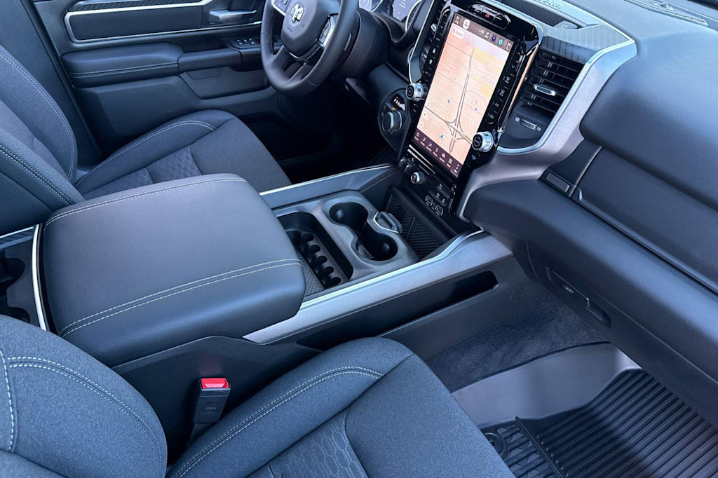 Thumbnail: 2026 RAM 1500 - 9