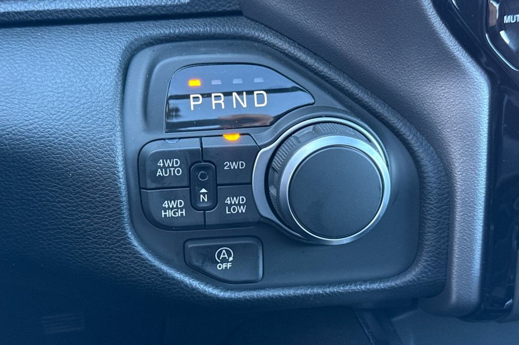 Thumbnail: 2026 RAM 1500 - 26