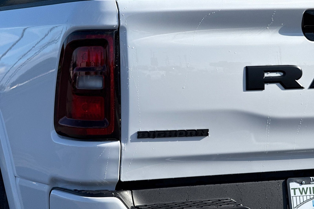 Thumbnail: 2026 RAM 1500 - 32