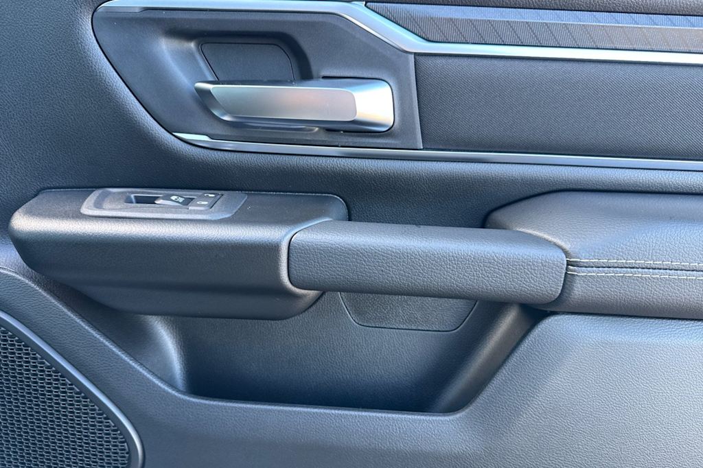 Thumbnail: 2026 RAM 1500 - 22