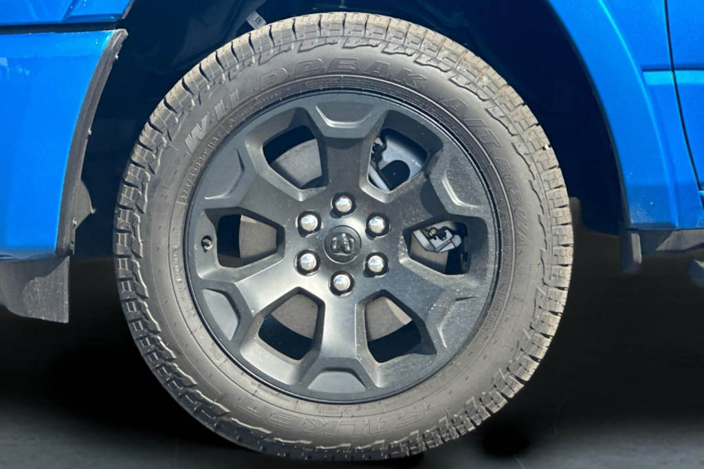 Thumbnail: 2026 RAM 1500 - 6