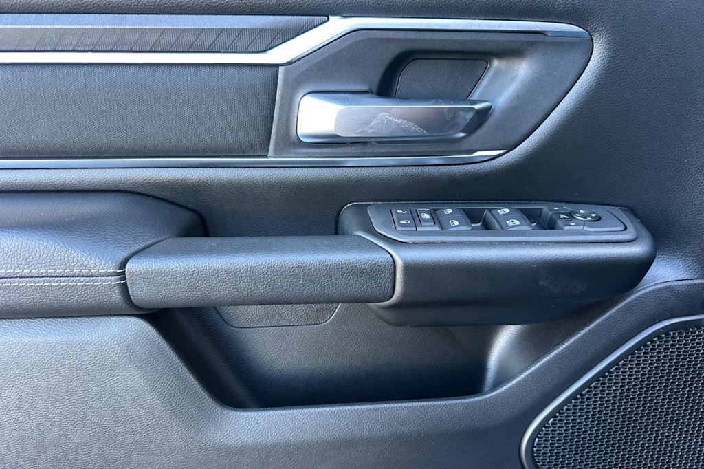 Thumbnail: 2026 RAM 1500 - 19