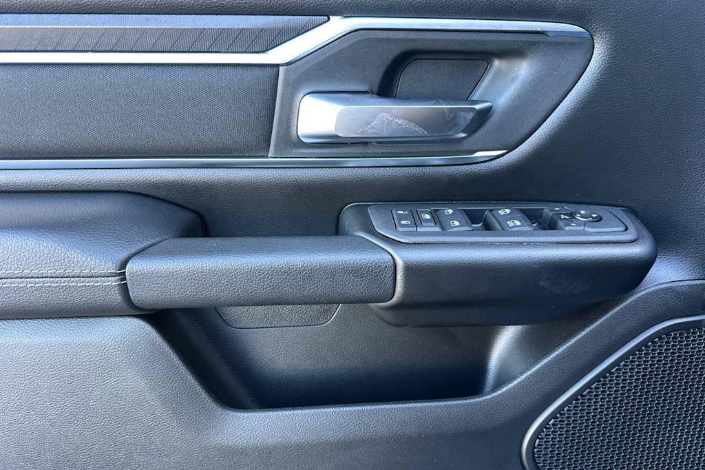 Thumbnail: 2026 RAM 1500 - 19