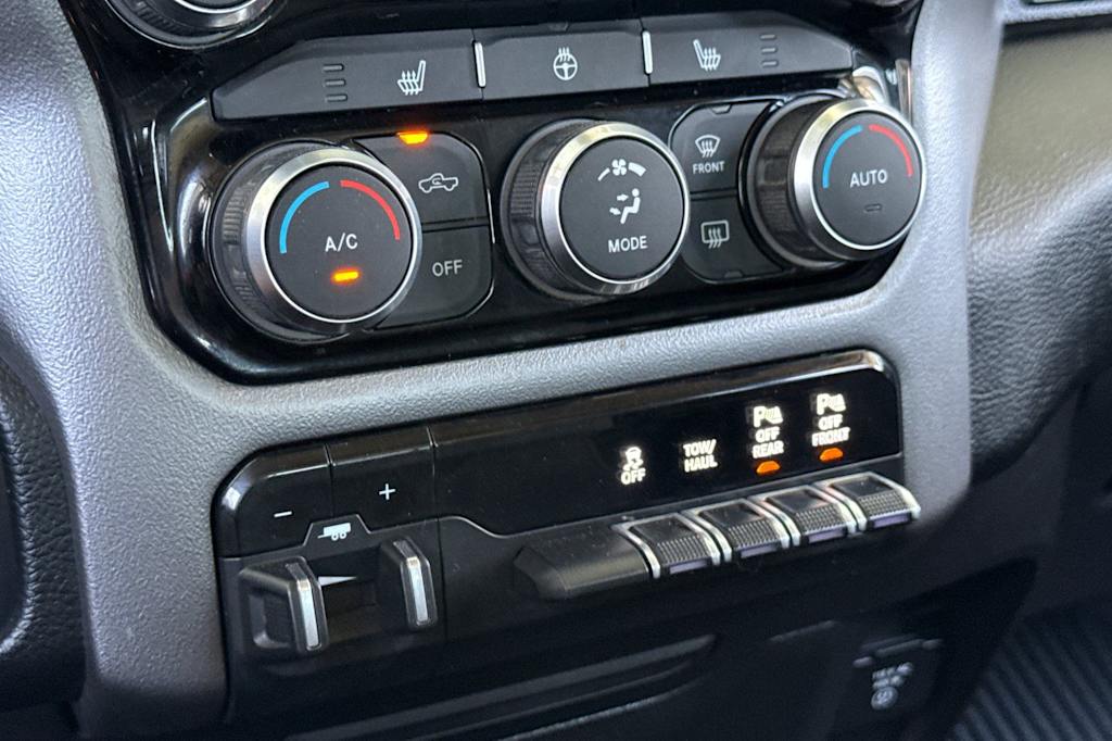 Thumbnail: 2019 RAM 1500 - 25