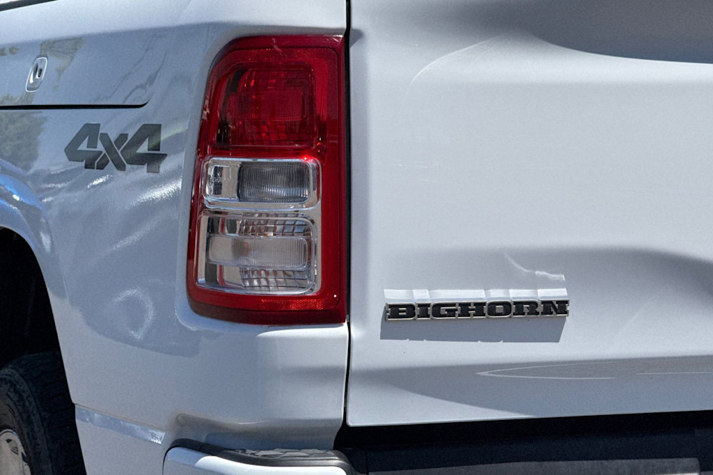 Thumbnail: 2019 RAM 1500 - 32