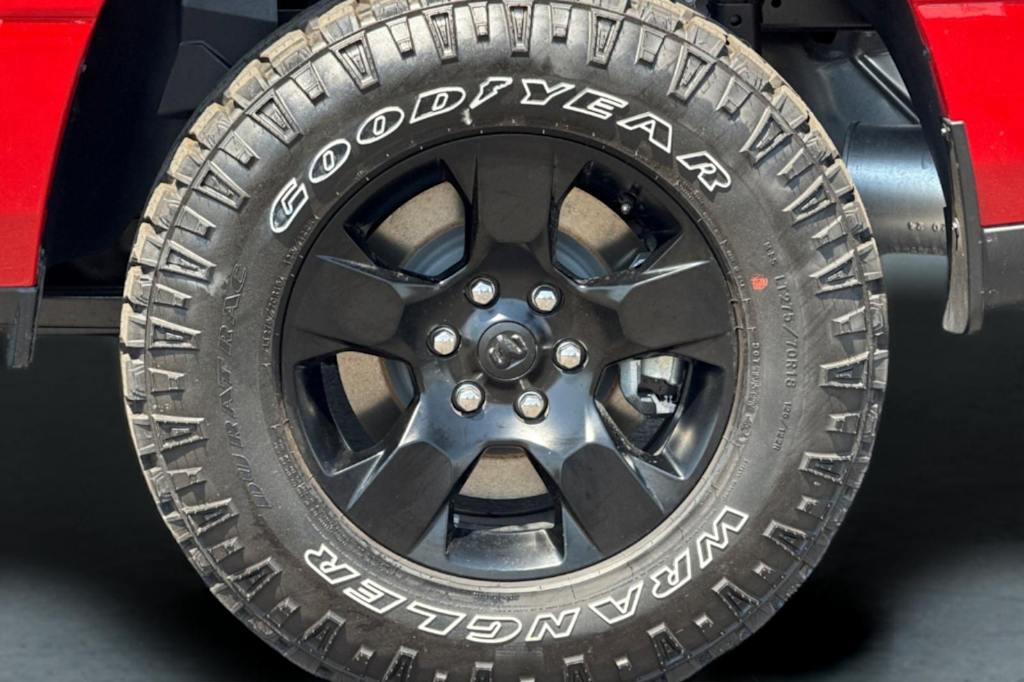 Thumbnail: 2025 RAM 1500 - 6