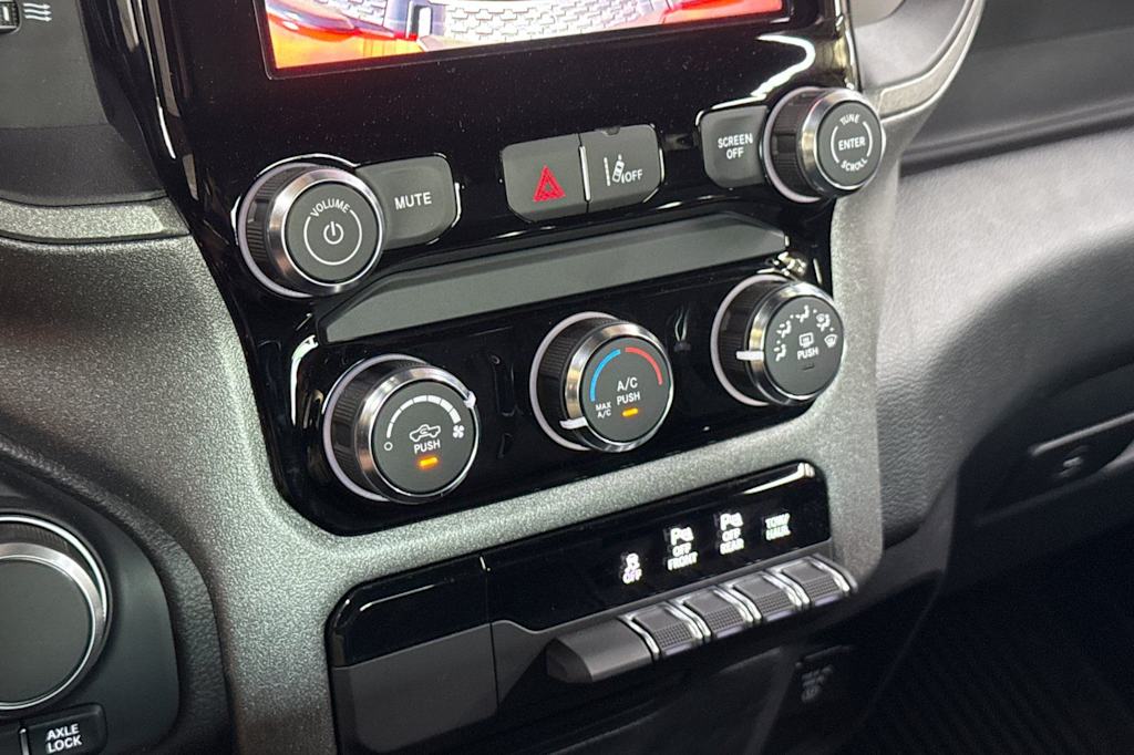 Thumbnail: 2025 RAM 1500 - 24