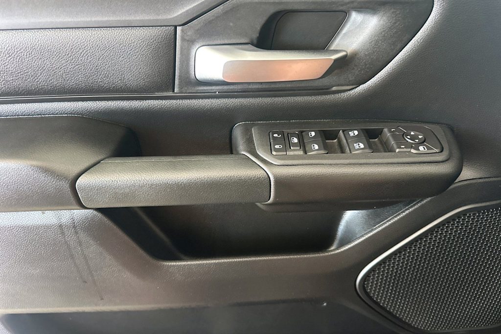 Thumbnail: 2026 RAM 1500 - 19