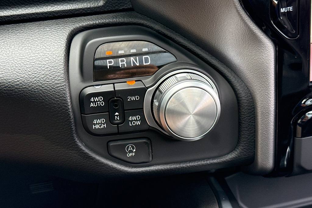 Thumbnail: 2026 RAM 1500 - 26