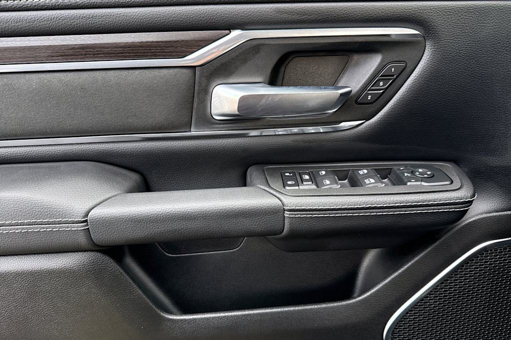 Thumbnail: 2026 RAM 1500 - 18