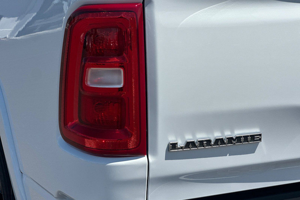 Thumbnail: 2026 RAM 1500 - 32