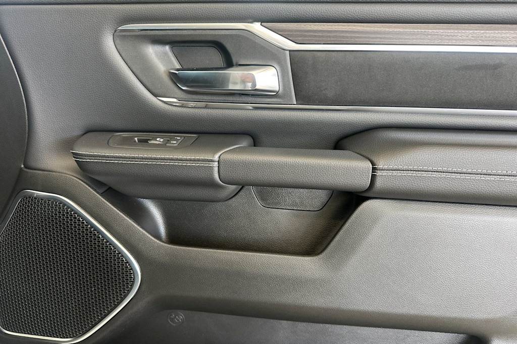 Thumbnail: 2026 RAM 1500 - 22