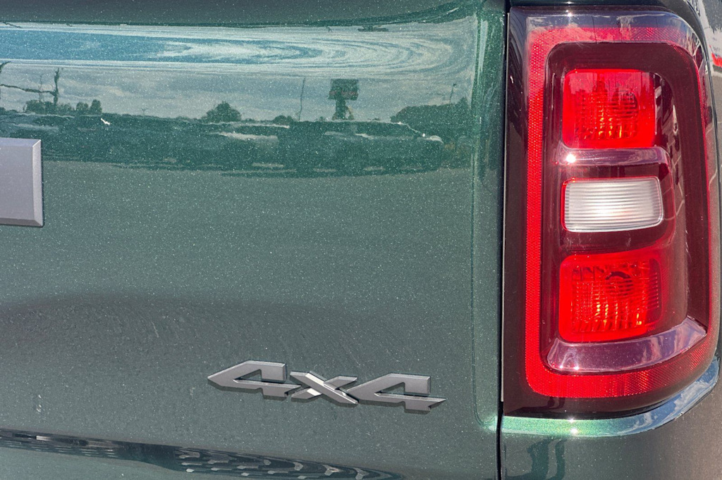 Thumbnail: 2026 RAM 1500 - 32