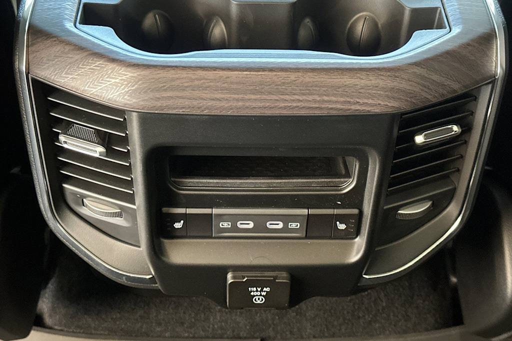 Thumbnail: 2026 RAM 1500 - 19