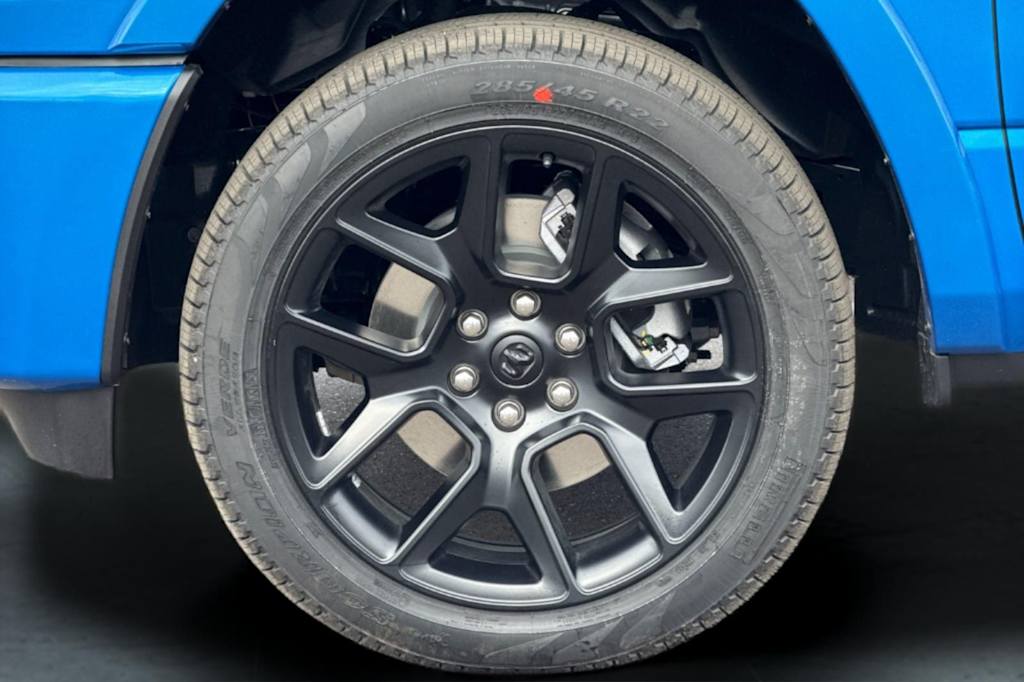 Thumbnail: 2026 RAM 1500 - 7