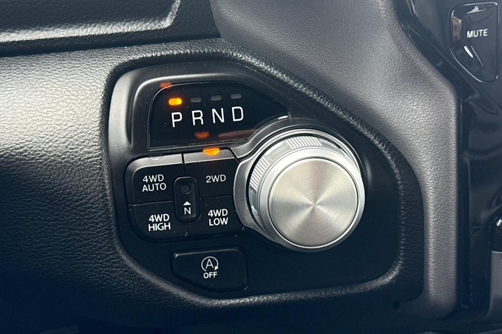 Thumbnail: 2024 RAM 1500 - 26