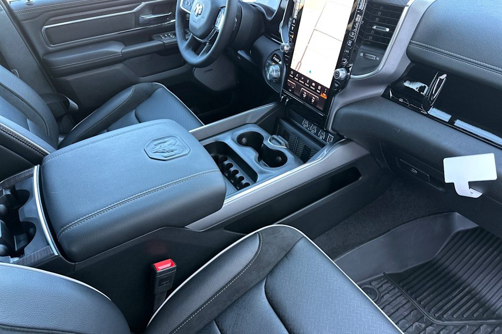 Thumbnail: 2026 RAM 1500 - 9