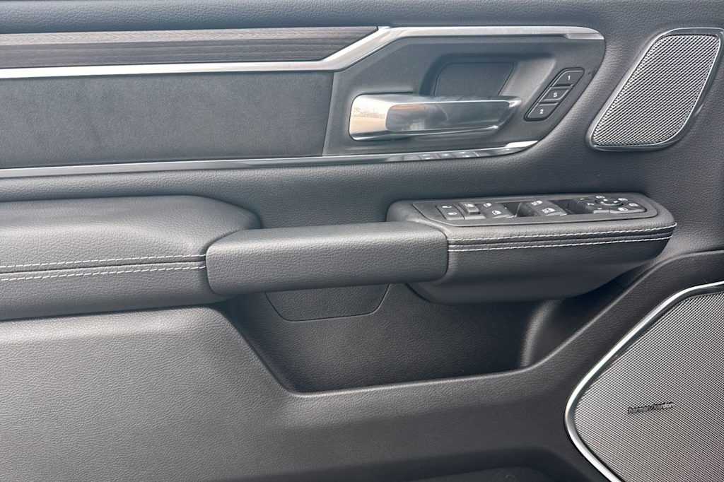 Thumbnail: 2026 RAM 1500 - 18