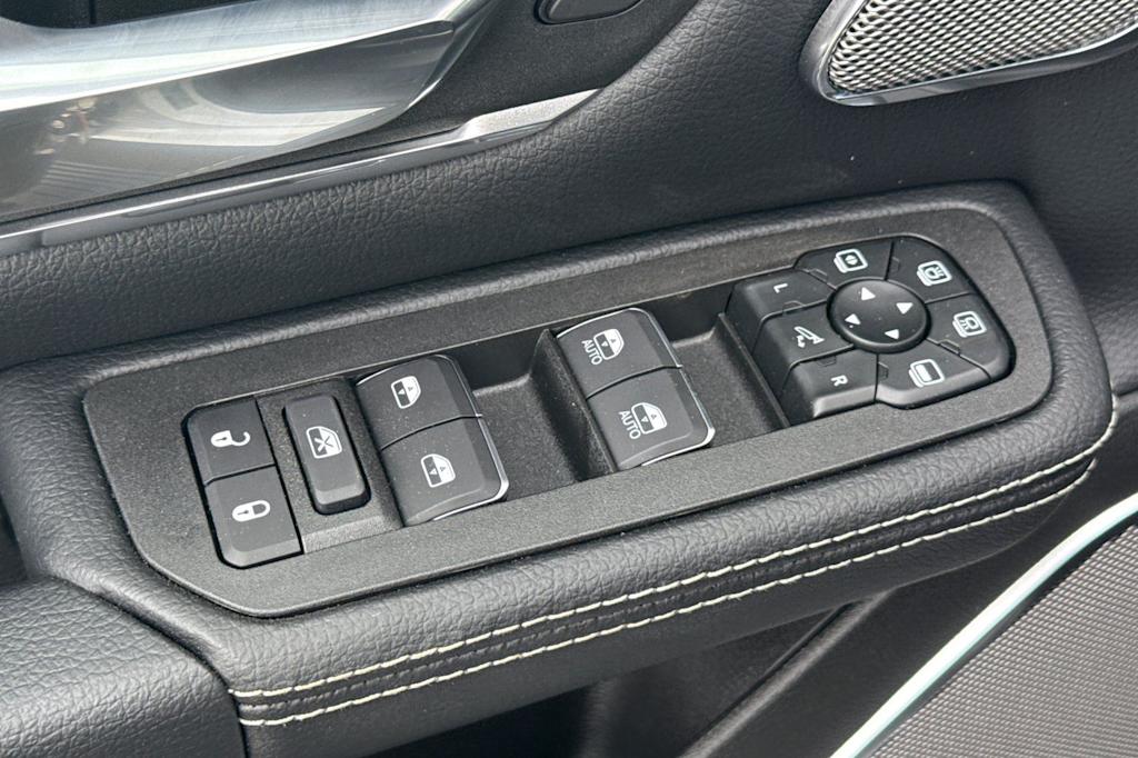 Thumbnail: 2026 RAM 1500 - 19