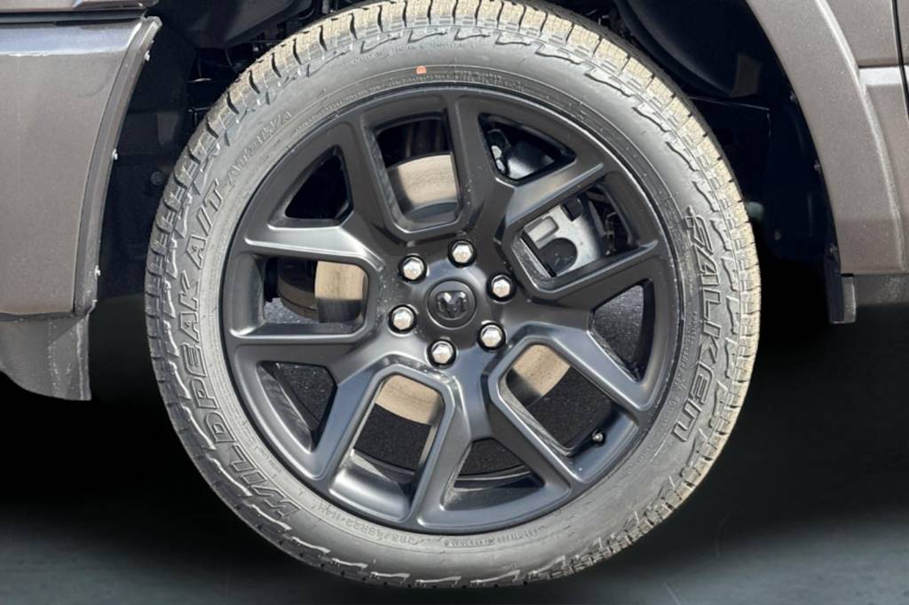 Thumbnail: 2026 RAM 1500 - 7