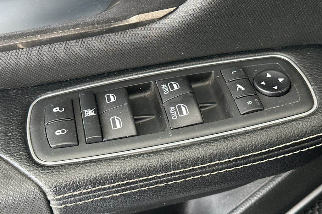Thumbnail: 2020 RAM 1500 - 19