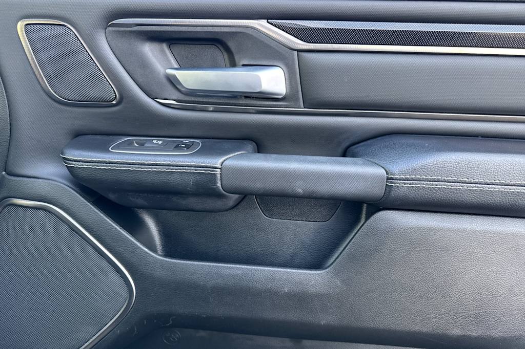 2022 RAM 1500 Rebel 22