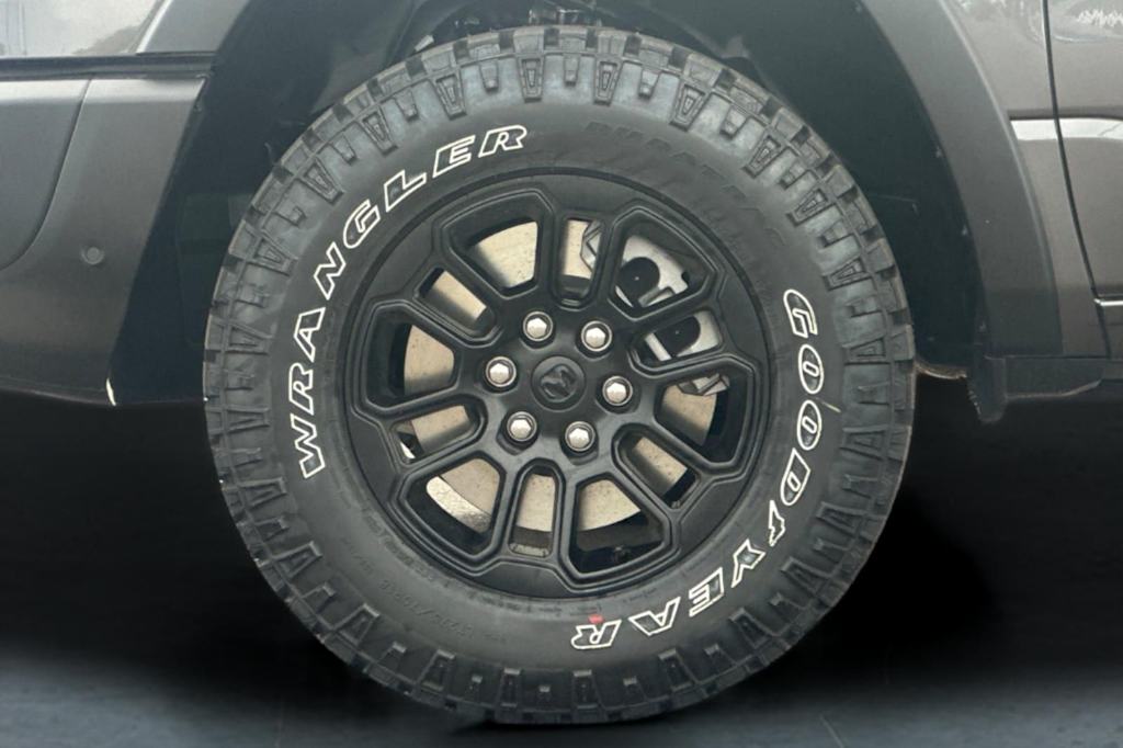 Thumbnail: 2026 RAM 1500 - 7