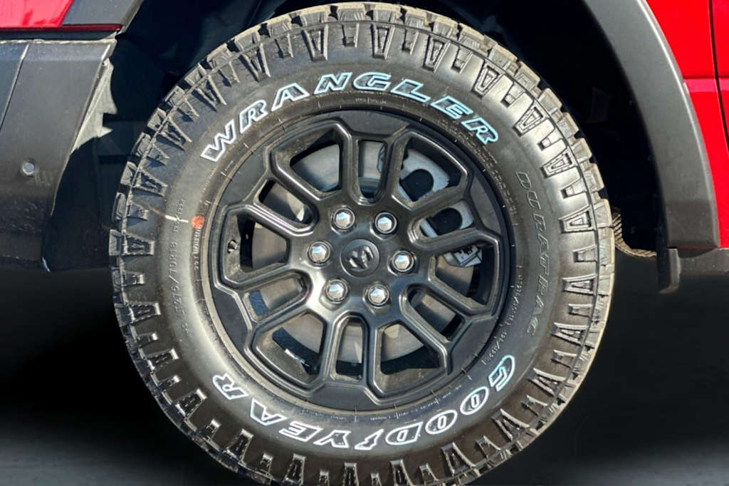 Thumbnail: 2026 RAM 1500 - 6
