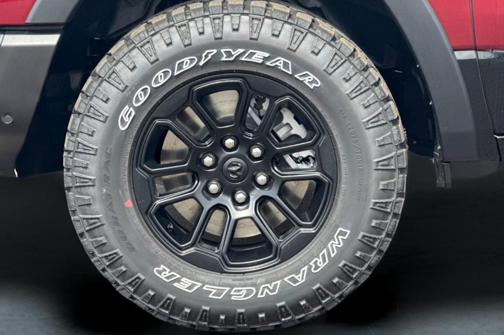 Thumbnail: 2026 RAM 1500 - 7