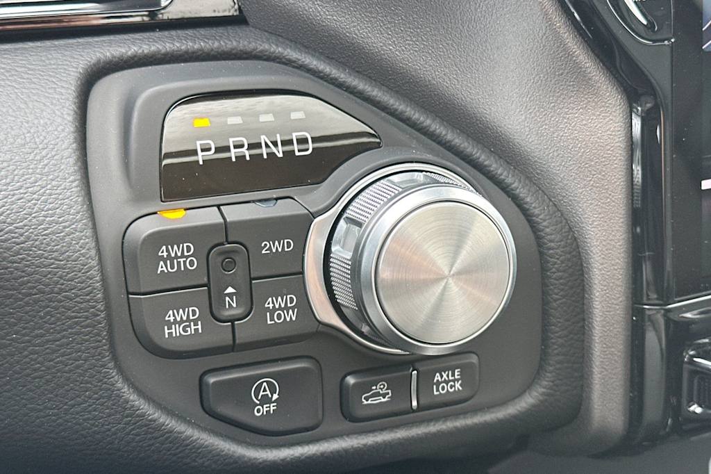 Thumbnail: 2026 RAM 1500 - 25