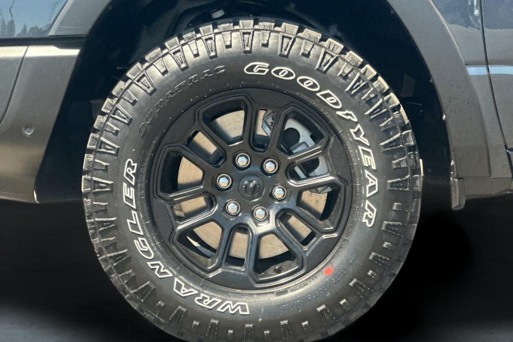 Thumbnail: 2026 RAM 1500 - 7