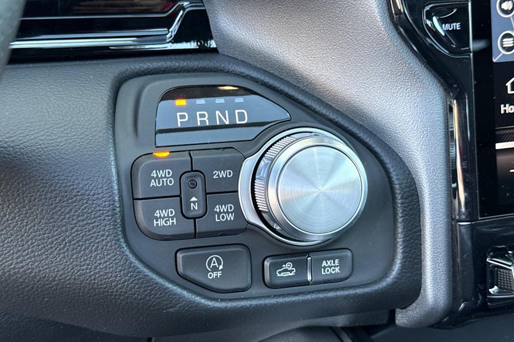 Thumbnail: 2026 RAM 1500 - 26