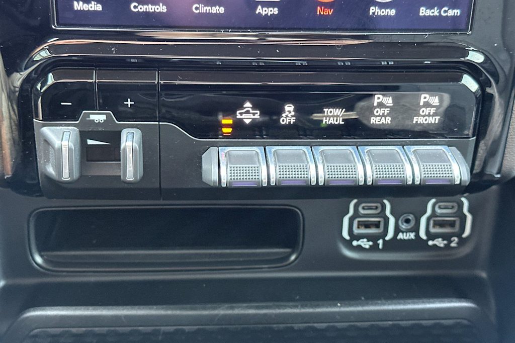 Thumbnail: 2020 RAM 1500 - 25