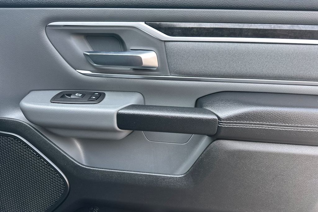 Thumbnail: 2020 RAM 1500 - 22