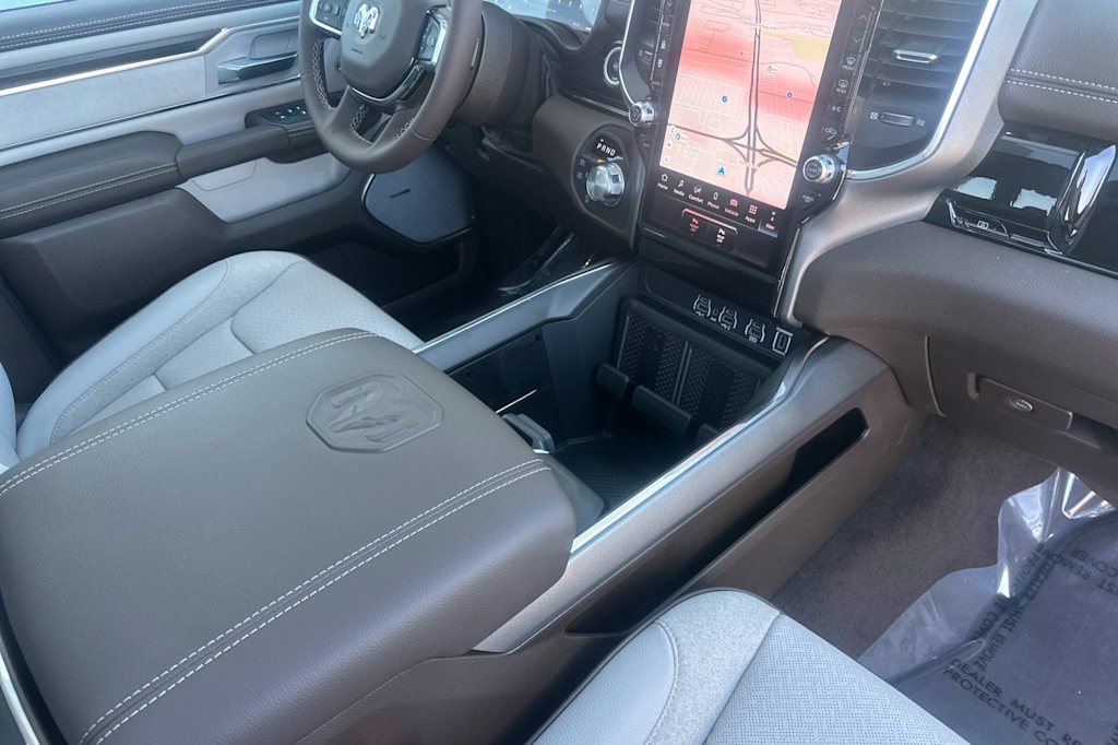 Thumbnail: 2026 RAM 1500 - 9