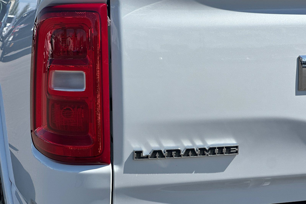 Thumbnail: 2026 RAM 1500 - 32