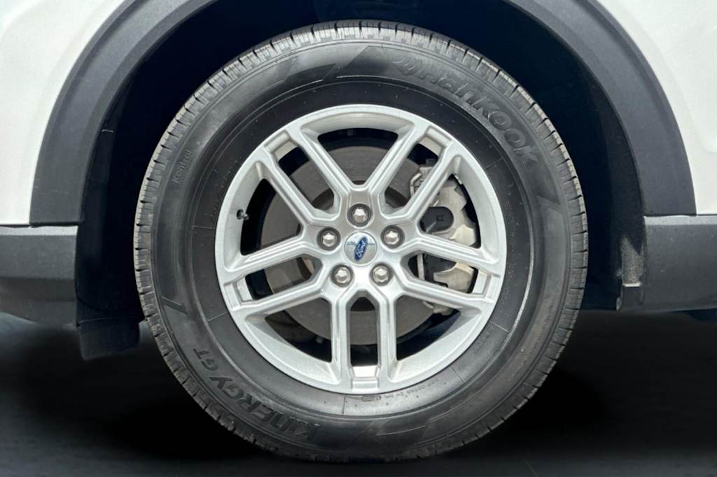 Thumbnail: 2025 Ford Explorer - 6