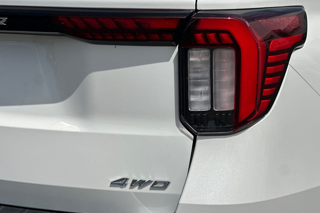 Thumbnail: 2025 Ford Explorer - 33