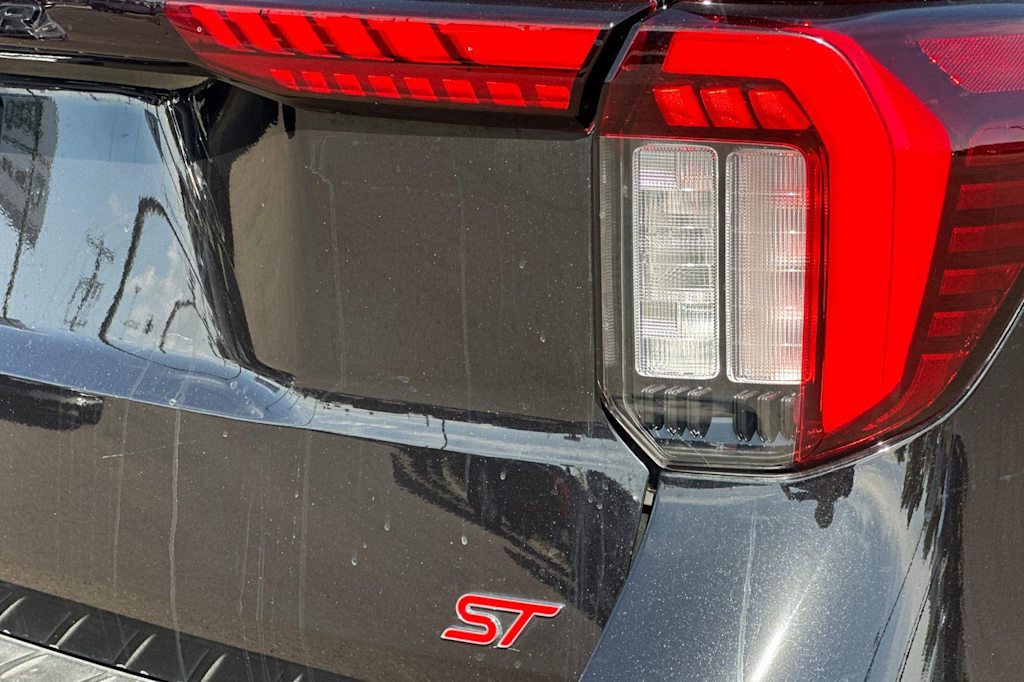 Thumbnail: 2025 Ford Explorer - 34