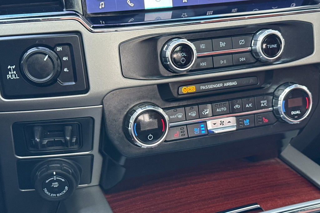 Thumbnail: 2022 Ford F-350 - 25