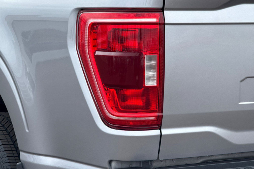 Thumbnail: 2021 Ford F-150 - 32