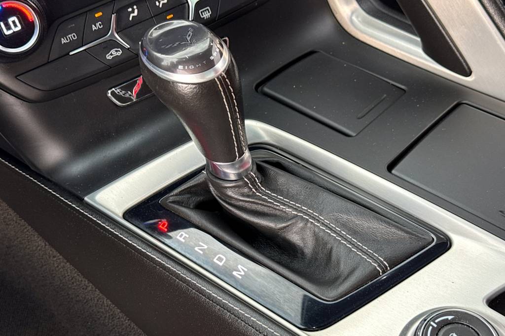 Thumbnail: 2015 Chevrolet Corvette - 12