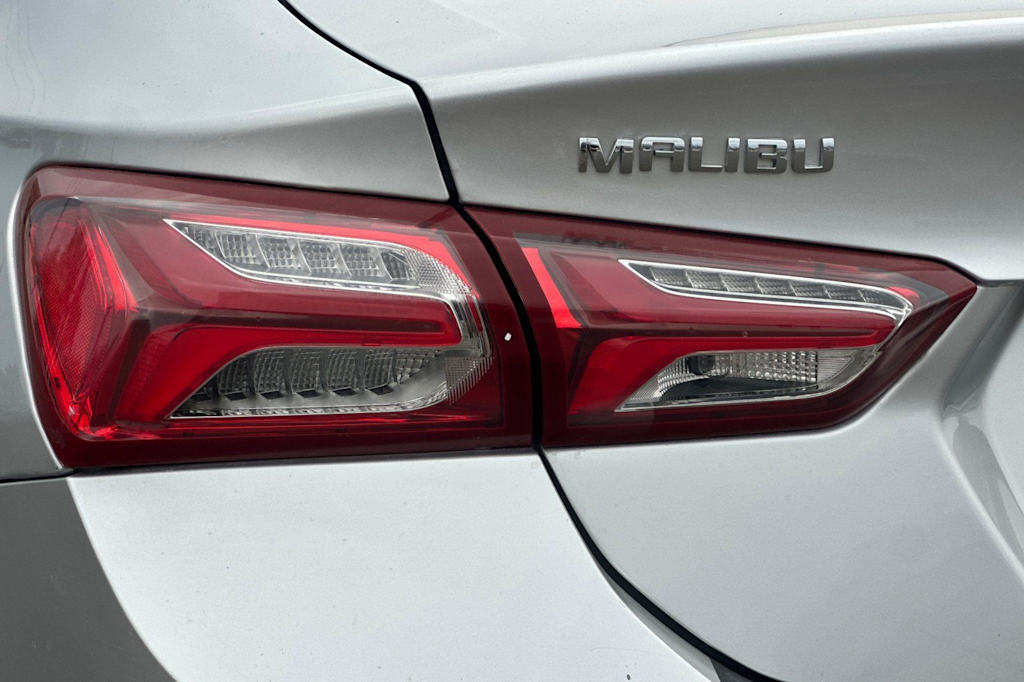 Thumbnail: 2020 Chevrolet Malibu - 31