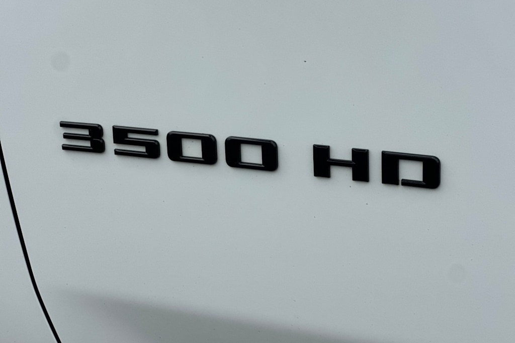 Thumbnail: 2022 Chevrolet Silverado 3500 - 7