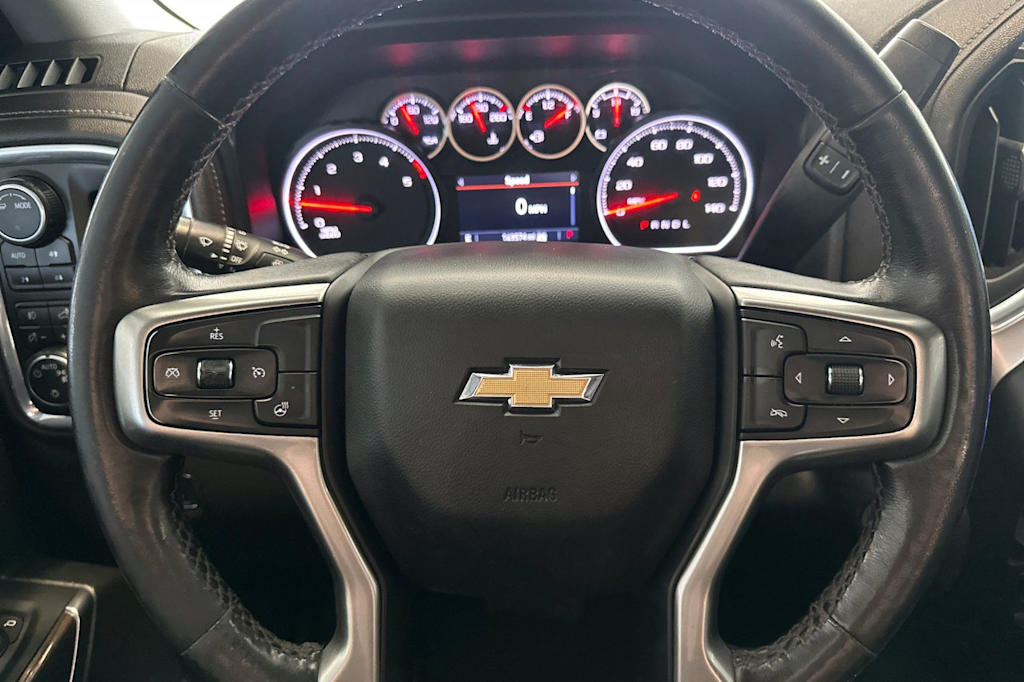 Thumbnail: 2022 Chevrolet Silverado 3500 - 27